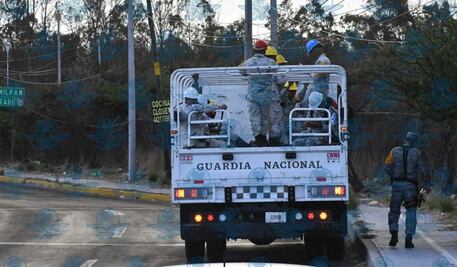 Combaten incendio forestal en zona limítrofe de Querétaro- Huimilpan- El Marqués 
