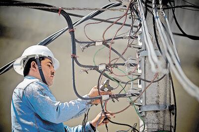 Anuncia CFE nueva reducción a tarifas  