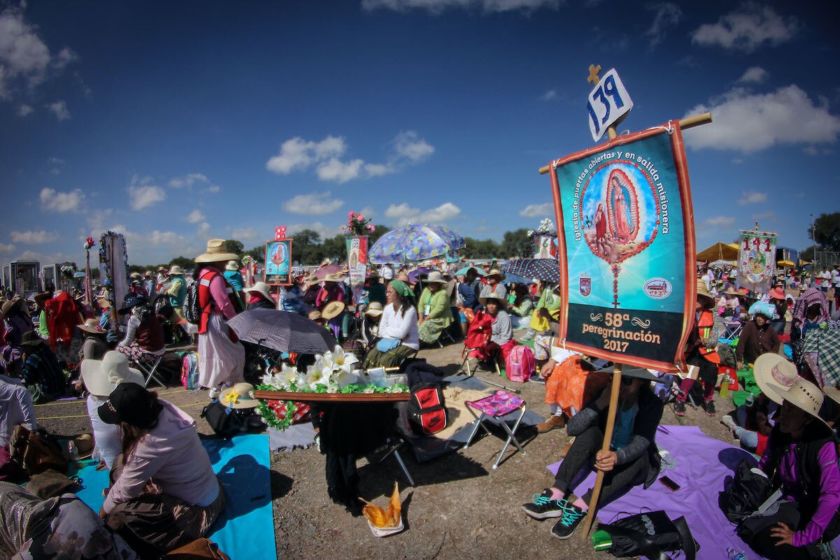 No hay modo de sancionar a los peregrinos de Querétaro; avanzan hacia el Tepeyac 
