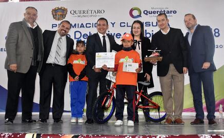 Detectives cuidan el ambiente