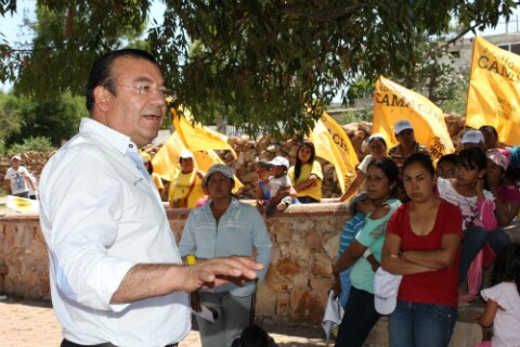Camacho proyecta apoyo integral al campo