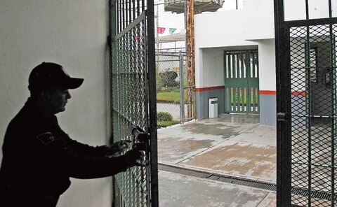 Llevan a cabo operativo en Cereso