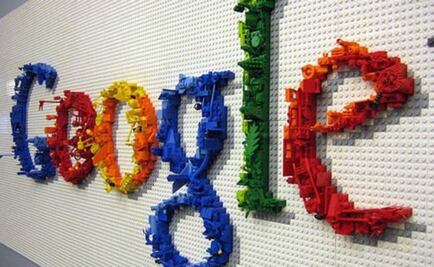 Medios se lanzan contra "duopolio" de Google y Facebook