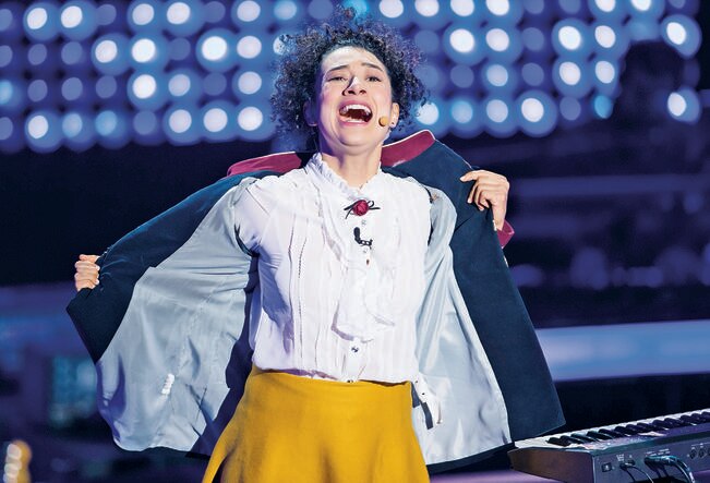 Si no me quieren, ni modo: Flor Amargo