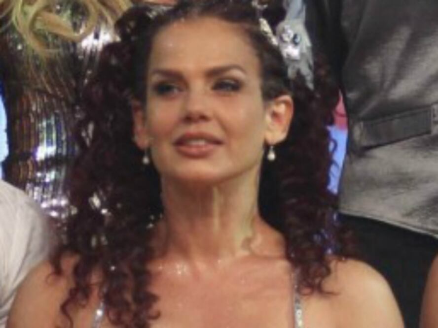 Niurka se corona en México Baila