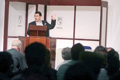 Inauguran foro en la UAQ