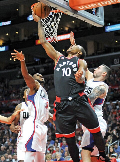 Los Raptors dominan LA