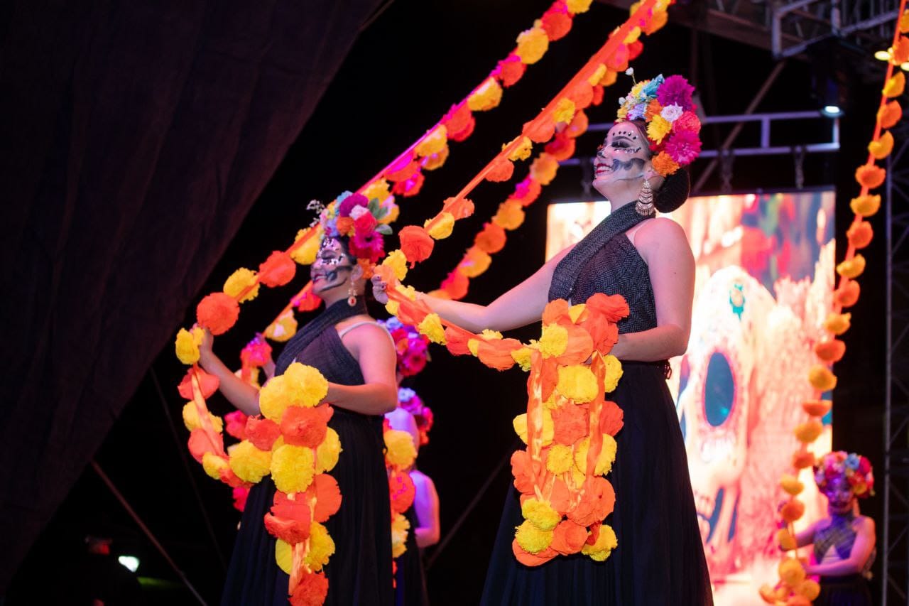 Compañía de Danza Folklórica Mecehualtin Mitotiani presenta “Fiesta en el Mictlán” en San Juan del Río