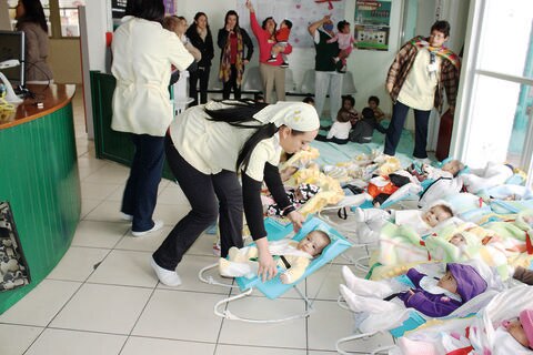 IMSS busca operar en guarderías particulares