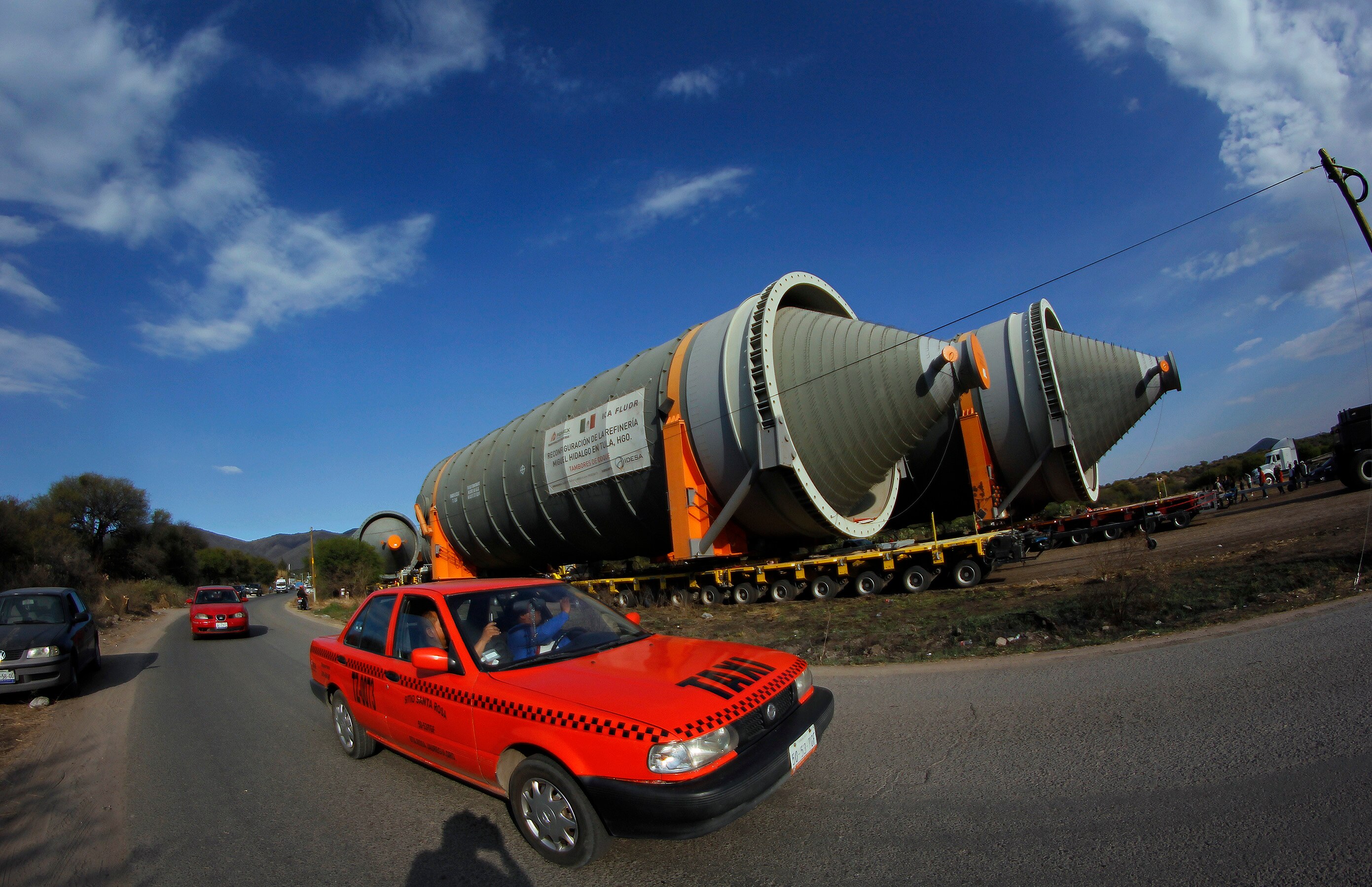 Calderas gigantes detenidas en Querétaro
