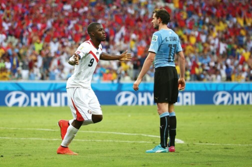 Sorprenden ticos  a la ‘Garra Charrúa’