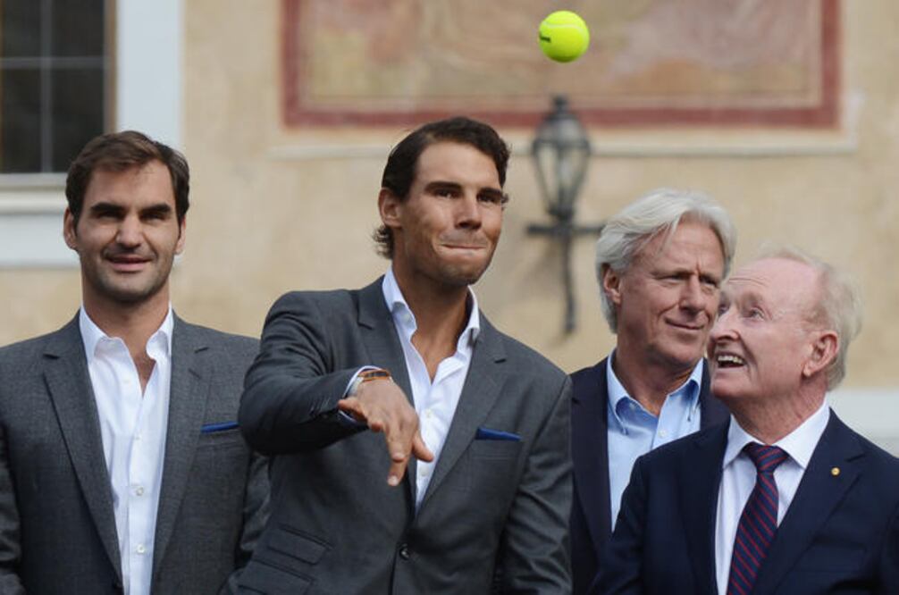 Cuatro ídolos del tenis: Federer, Nadal, Borg y Laver. (MICHAL CIZEK. AFP)