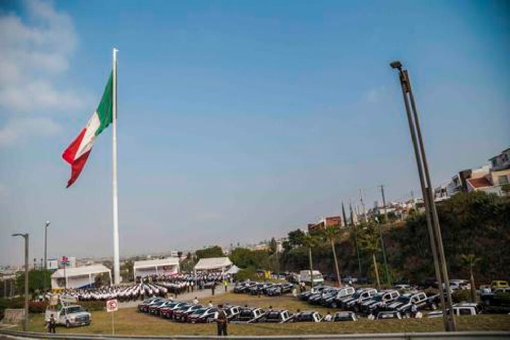 Mando anuncia reestructuración 