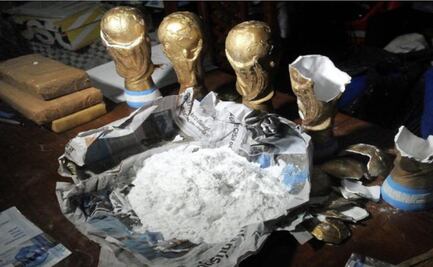 Encuentran droga en réplica de la Copa del Mundo