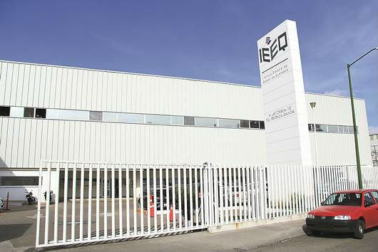 Demandan finiquito al IEEQ