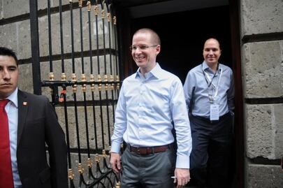 Expresan en redes apoyo a Anaya 