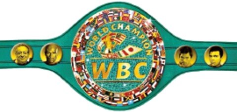 De esmeralda, el cinturón de la  Floyd-Pacquiao