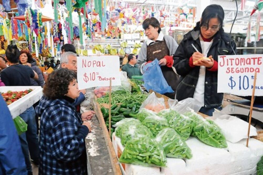 Niega Loyola problemas con mercados capitalinos