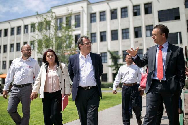 Herrera Ruiz se reúne con alumnos de la Anáhuac