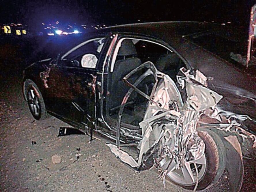 Choque automovilístico deja 2 muertos