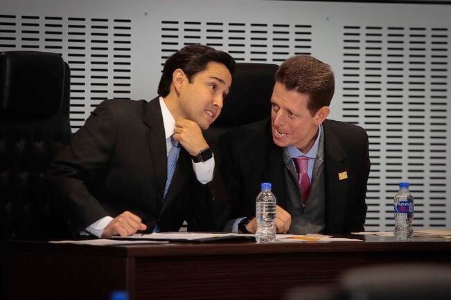 Negocia Congreso nombramiento de nuevo presidente