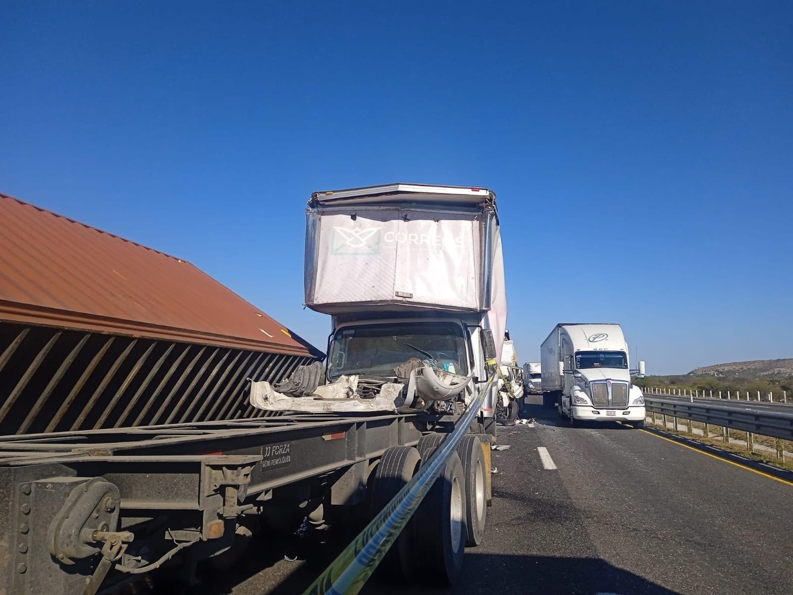 Lanzan petición en Change.org para sancionar a traileros de la carretera 57 