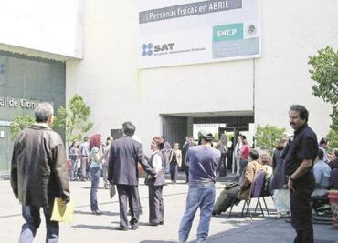 Confirman despidos masivos en el SAT