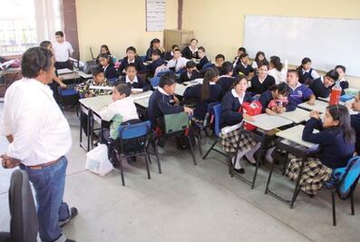 Demandan más escuelas para SJR