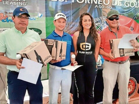 Golfistas apoyan a bomberos queretanos