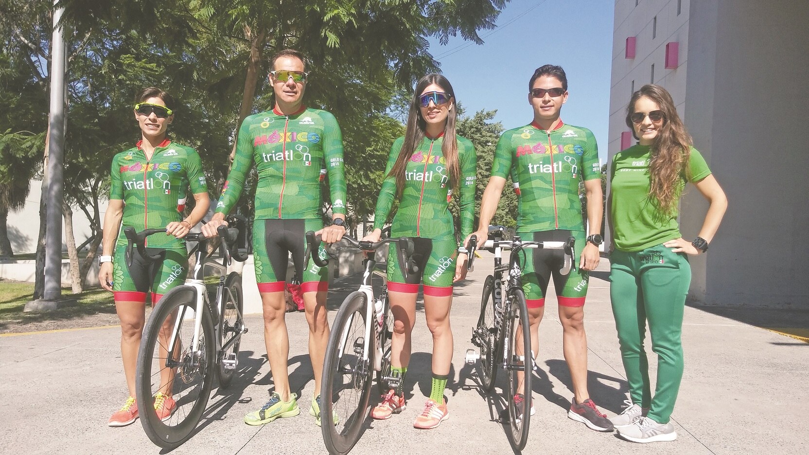 Con todo vs Australia