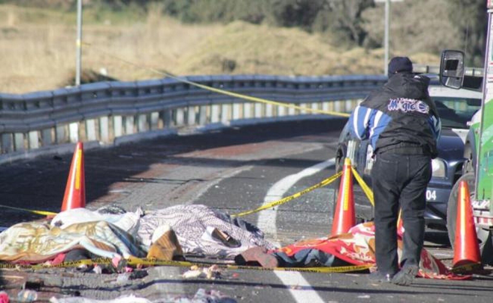 Mueren 11 peregrinos en choque en la México-Puebla