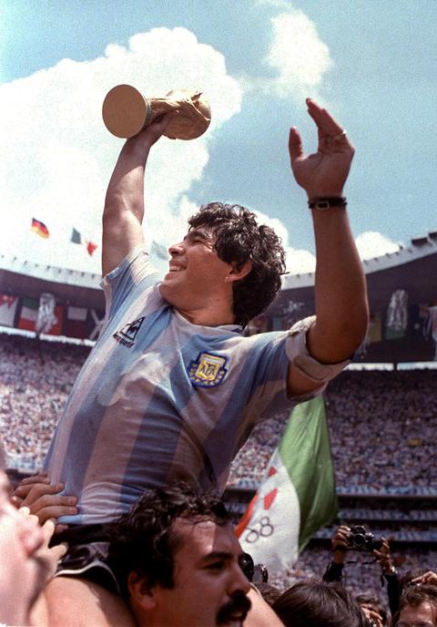 En el Azteca nació ‘D10S’