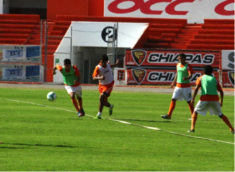 Jaguares llega para enfrentar a Gallos