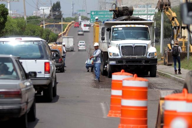 Construyen eje para el transporte público