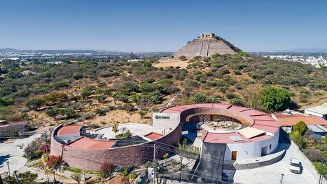 El Cerrito, así se veía oculta la pirámide de Querétaro en los años 40 