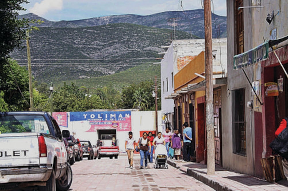 Tolimán: buscarán regular venta de alcohol clandestina