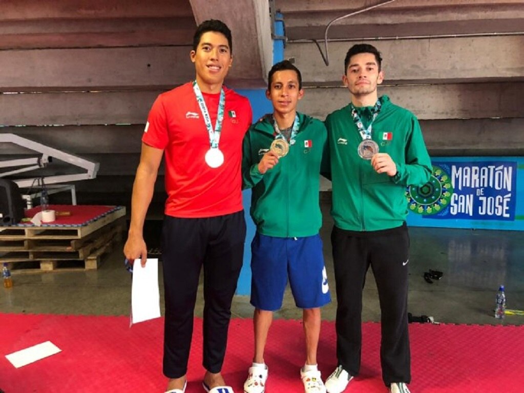 Lucen queretanos en abierto a TKD