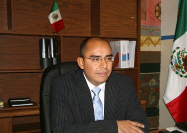 Dinero público en bolsillo de funcionarios: Marcos Aguilar