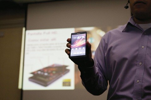 Presenta Sony  teléfono Xperia ZL