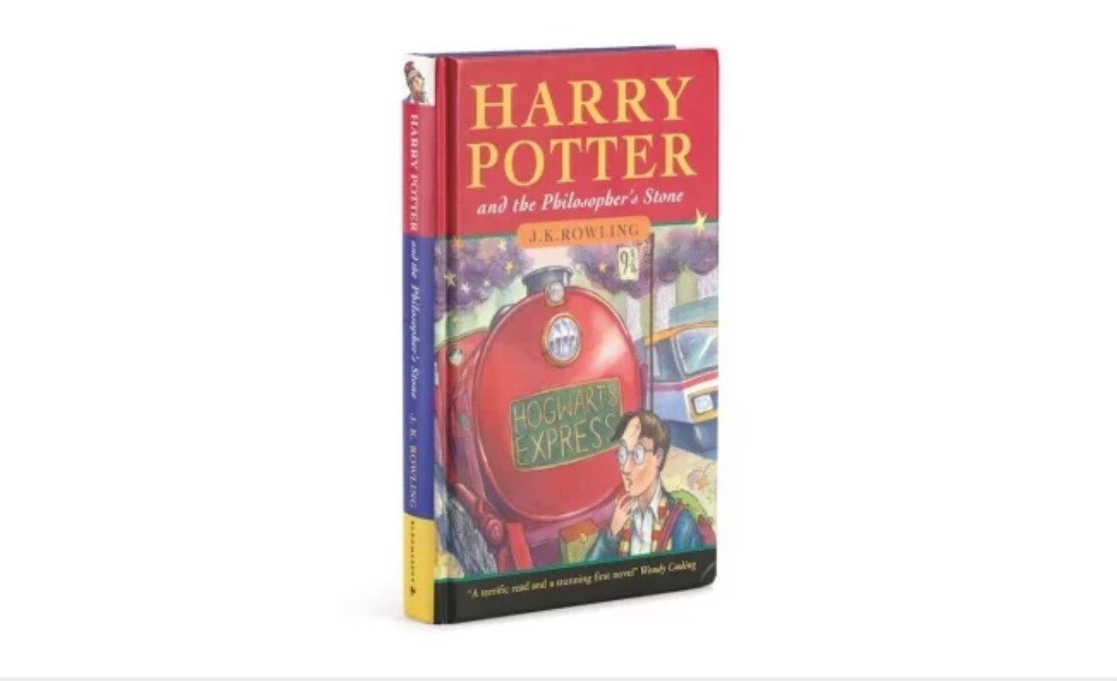 Subastan primera edición de "Harry Potter" firmada por su autora