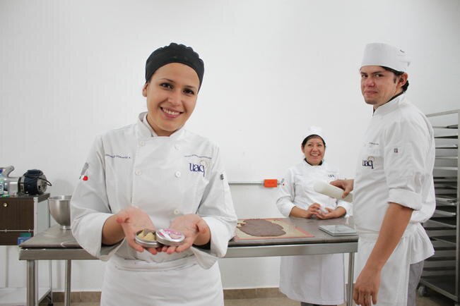 Gastronomía de la UAQ, avalada por el Conaet