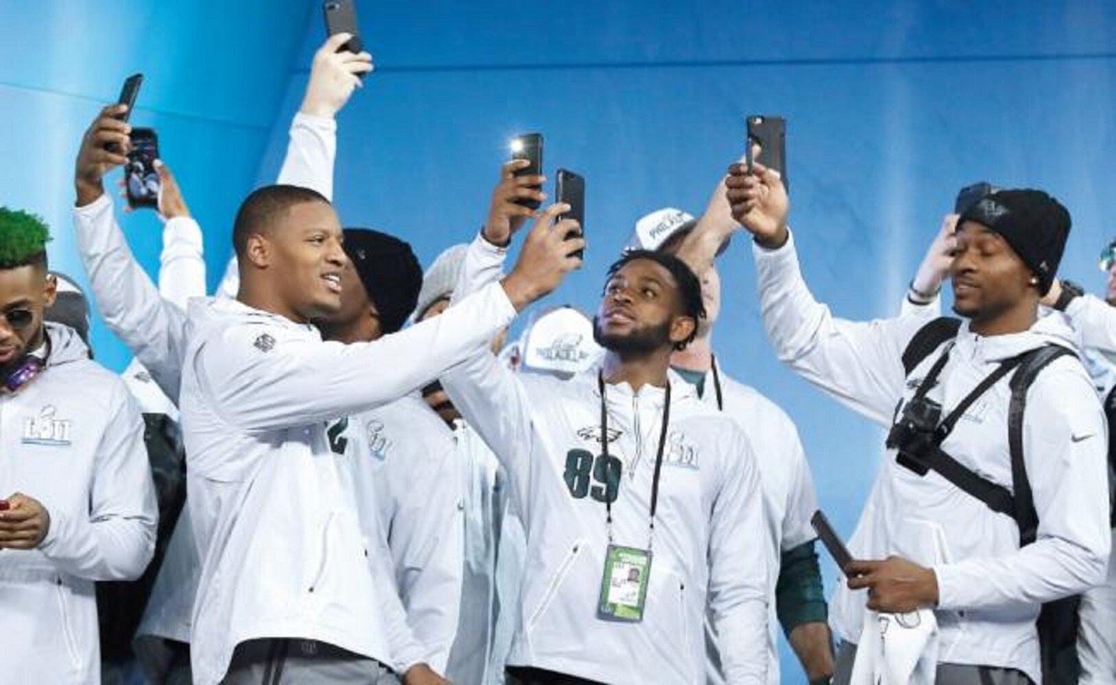 Eagles toma su papel secundario
