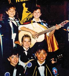 Estudiantina Femenil festeja 25 años