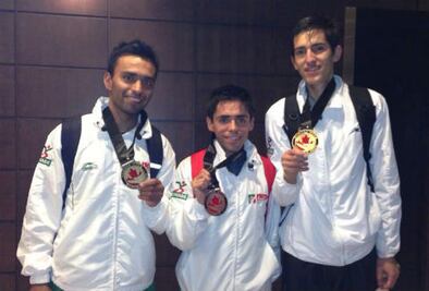 Queretanos suben al podio en Canadá