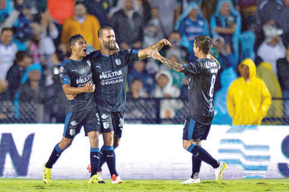 ‘Tito’ devuelve la alegría a Gallos