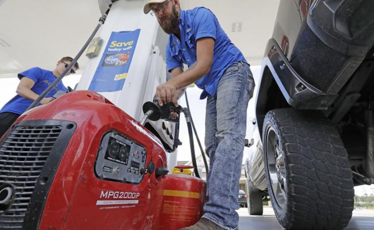 "Harvey" golpea el suministro de combustible en América Latina