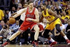 Bulls gana y sale de una mala racha
