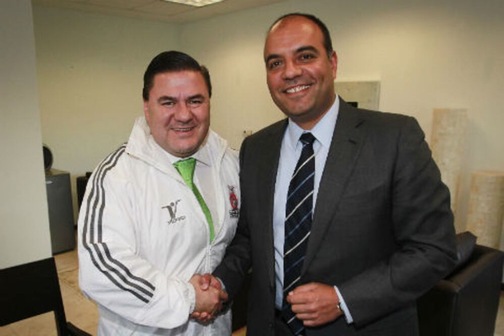 Recibe alcalde a titular de CONADE