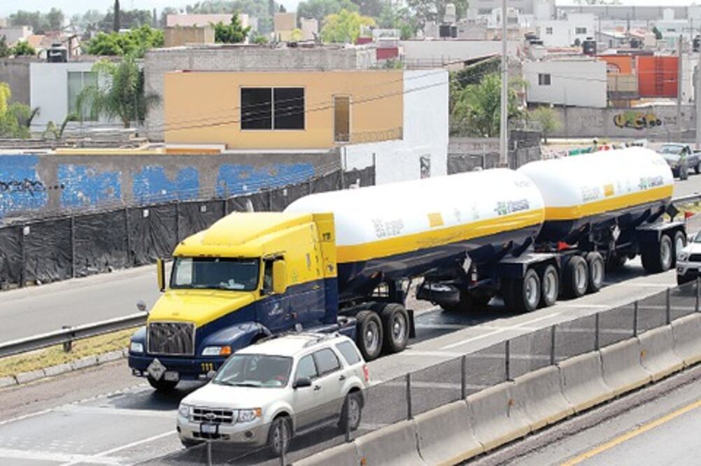 En riesgo,  viviendas en carreteras 45 y 57