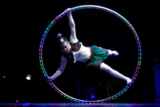 Kalesi rinde tributo a los actos más antiguos del circo 